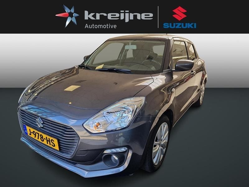 Grijs Gebruikt 2020 Suzuki Swift Hatchback | € 15.425 (Eerlijke prijs) - Afbeelding 1/4