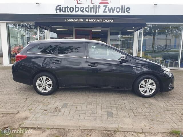 Occasion Toyota Auris Comfort 99 PK (72 kW) 2015 Zwart Hatchback