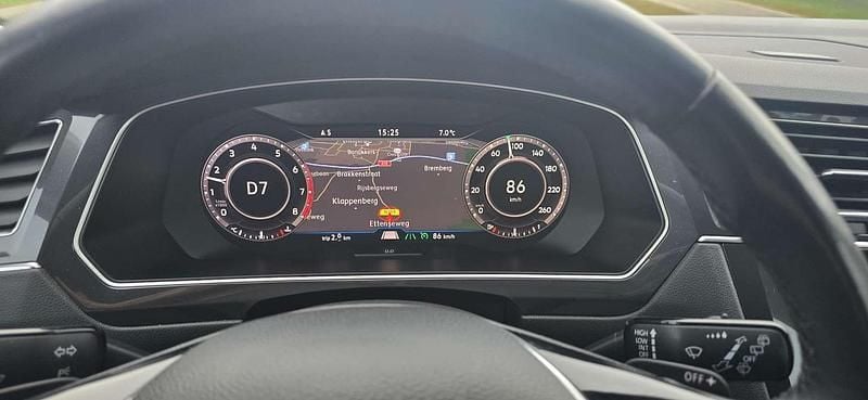 Rood Occasion 2018 VW Tiguan R SUV | € 27.900 (Eerlijke prijs) - Afbeelding 1/4