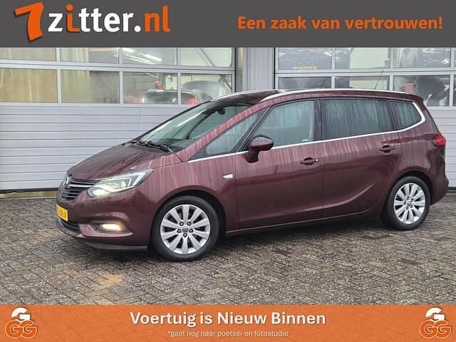 Rood Gebruikt 2018 Opel Zafira Innovation MPV | € 15.700 (Eerlijke prijs) - Afbeelding 1/4