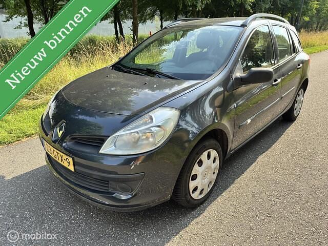 Grijs Gebruikt 2008 Renault Clio GrandTour Stationwagen | € 3.499 (Eerlijke prijs) - Afbeelding 1/4