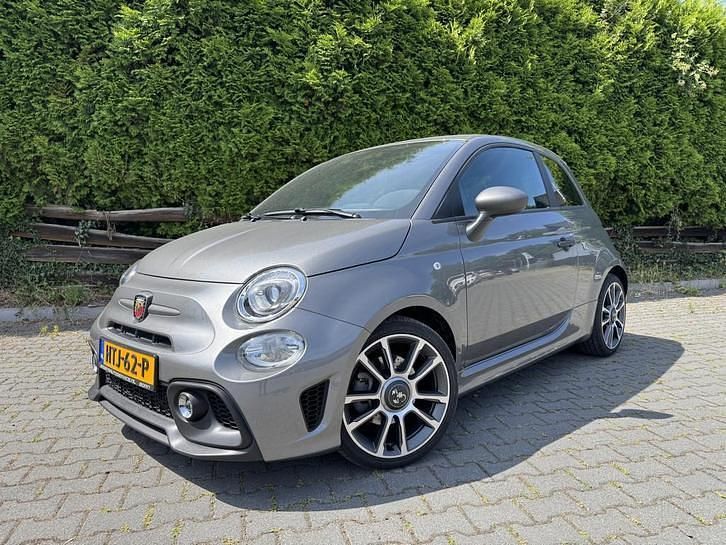 Occasion Abarth 595 70th Anniversary 165 PK (121 kW) 2023 Grijs, metallic lak Hatchback