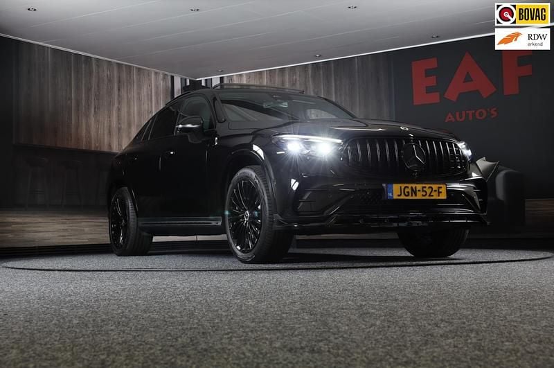 Zwart Gebruikt 2024 Mercedes GLC63 AMG AMG Coupé | € 84.950 - Afbeelding 1/3