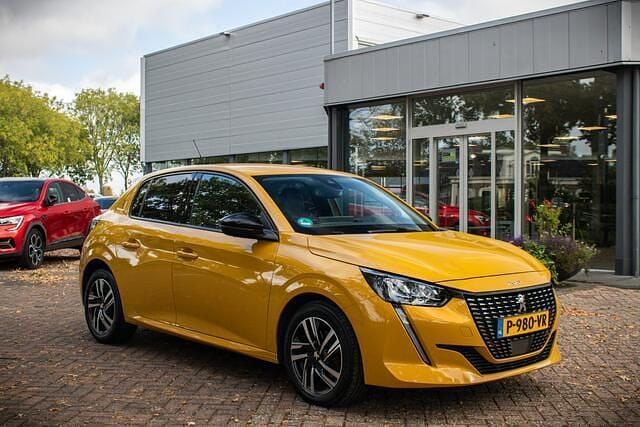 Geel Gebruikt 2022 Peugeot 208 Allure Hatchback | € 9.850 (Super prijs) - Afbeelding 1/4