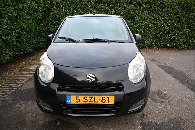 Zwart Gebruikt 2014 Suzuki Alto Comfort Hatchback | € 4.950 (Eerlijke prijs) - Afbeelding 1/4