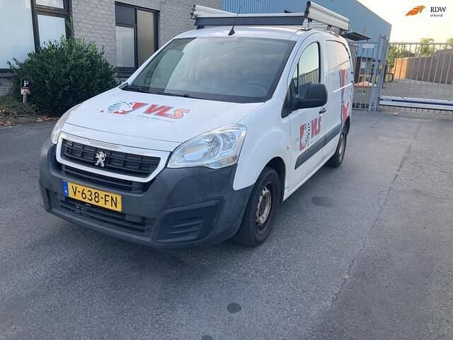Wit Gebruikt 2017 Peugeot Partner MPV | € 3.450 (Eerlijke prijs) - Afbeelding 1/4