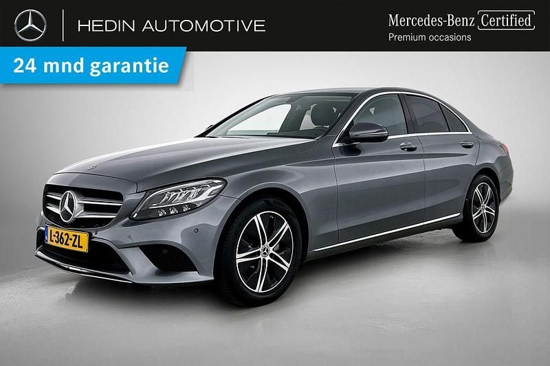 Grijs Gebruikt 2021 Mercedes C180 Avantgarde Sedan | € 33.900 (Eerlijke prijs) - Afbeelding 1/4