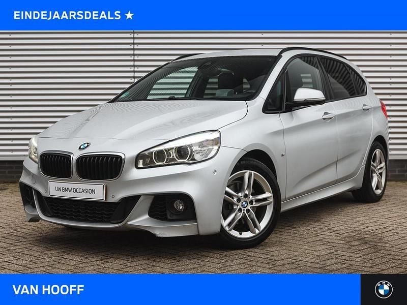 Grijs, metallic lak Gebruikt 2018 BMW 218 Active Tourer Executive MPV | € 18.450 (Goede deal) - Afbeelding 1/4
