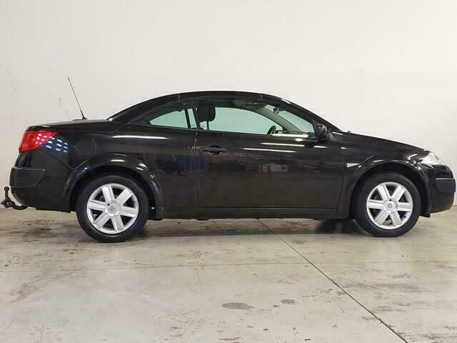 Occasion Renault Mégane Cabriolet Authentique 113 PK (83 kW) 2005 Zwart Cabriolet
