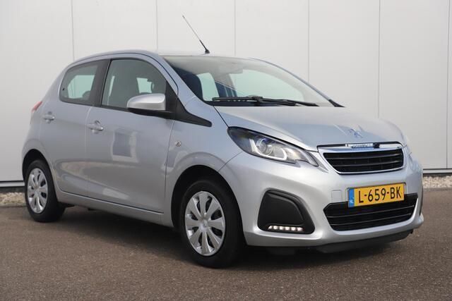 Occasion Peugeot 108 Active 72 PK (52 kW) 2021 Gris gallium Hatchback