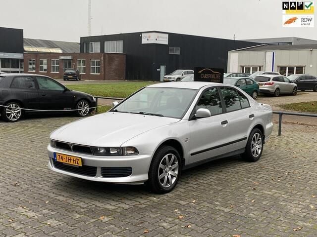 Grijs Gebruikt 2002 Mitsubishi Galant Sedan | € 4.999 - Afbeelding 1/4