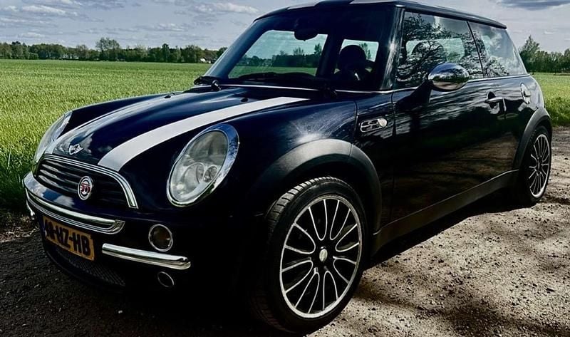 Zwart Gebruikt 2002 Mini John Cooper Works Hatchback | € 1.100 - Afbeelding 1/4