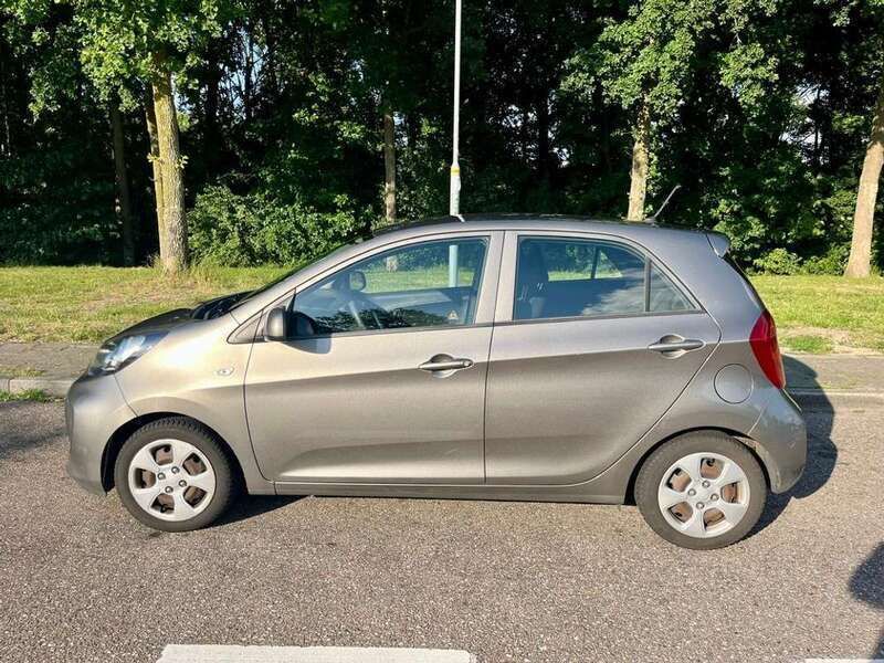 Grijs Gebruikt 2016 Kia Picanto Comfort Hatchback | € 5.250 (Goede deal) - Afbeelding 1/4