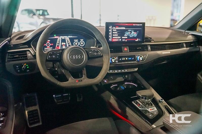 Occasion Audi RS4 Competition 451 PK (331 kW) 2022 Grijs Stationwagen