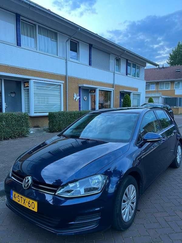 Blauw Gebruikt 2014 VW Golf VII Trendline Stationwagen | € 8.295 (Eerlijke prijs) - Afbeelding 1/4