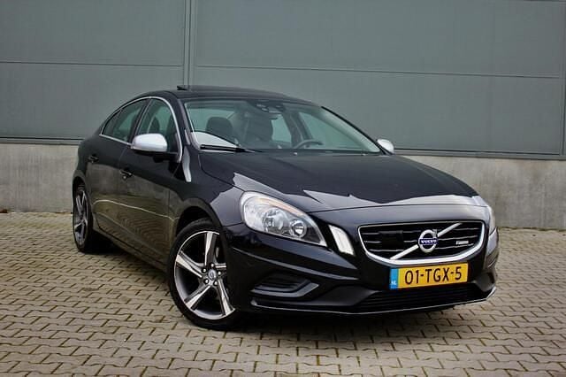 Occasion Volvo S60 R-Design 180 PK (132 kW) 2012 Zwart Sedan
