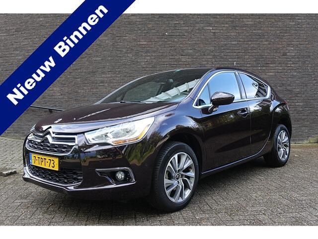 Paars Gebruikt 2014 Citroën DS4 So Chic Hatchback | € 6.945 (Super prijs) - Afbeelding 1/4