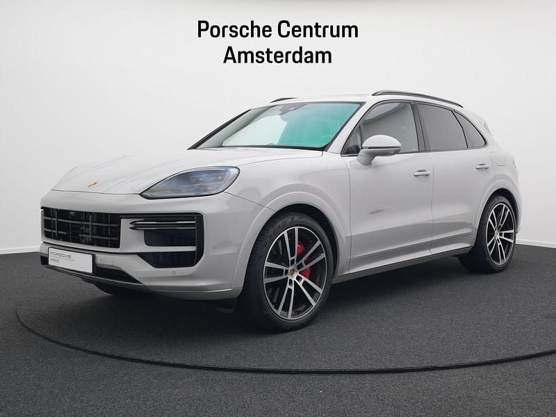 Grijs Gebruikt 2024 Porsche Cayenne Turbo SUV | € 184.950 - Afbeelding 1/4