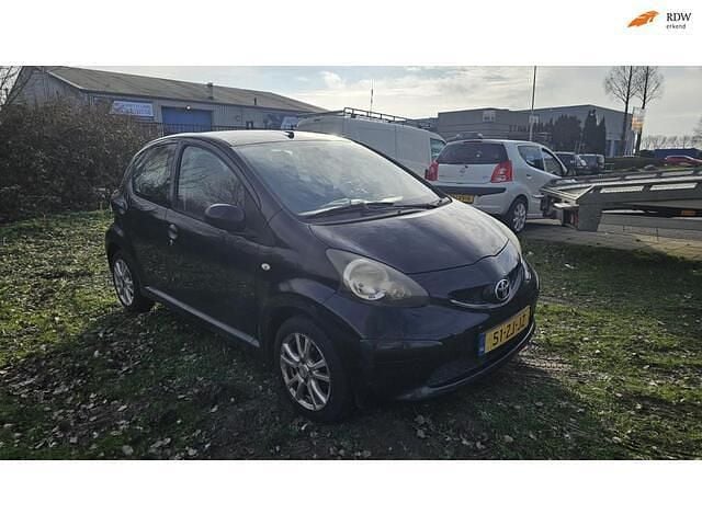 Occasion Toyota Aygo 68 PK (50 kW) 2008 Zwart Hatchback