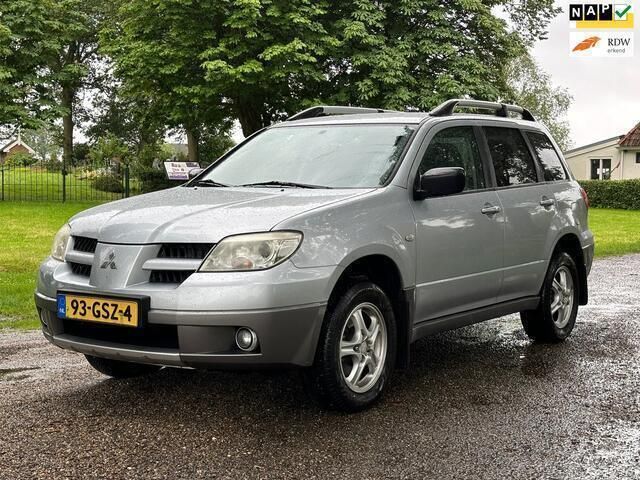 Grijs Gebruikt 2008 Mitsubishi Outlander SUV | € 2.750 (Eerlijke prijs) - Afbeelding 1/4