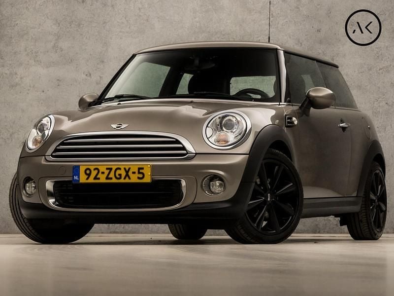 Grijs Gebruikt 2012 Mini Cooper Chili Hatchback | € 6.945 (Eerlijke prijs) - Afbeelding 1/4
