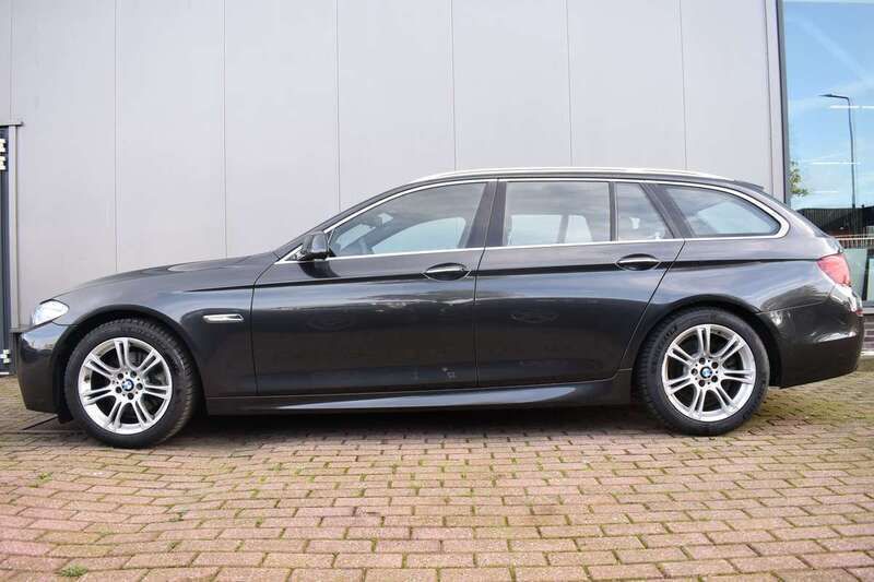 Zwart Gebruikt 2013 BMW 520 Stationwagen | € 14.750 (Eerlijke prijs) - Afbeelding 1/4