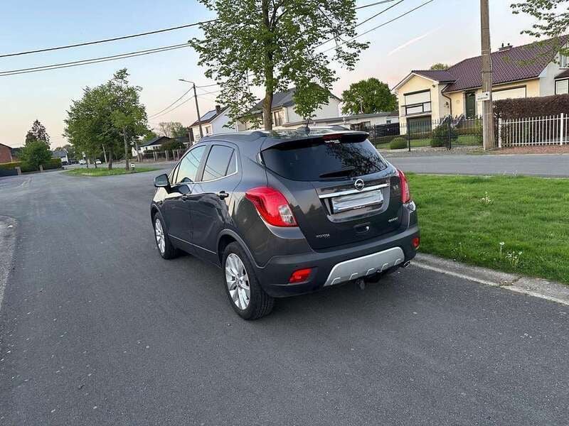 Zwart Gebruikt 2016 Opel Mokka Color Edition SUV | € 9.200 - Afbeelding 1/4