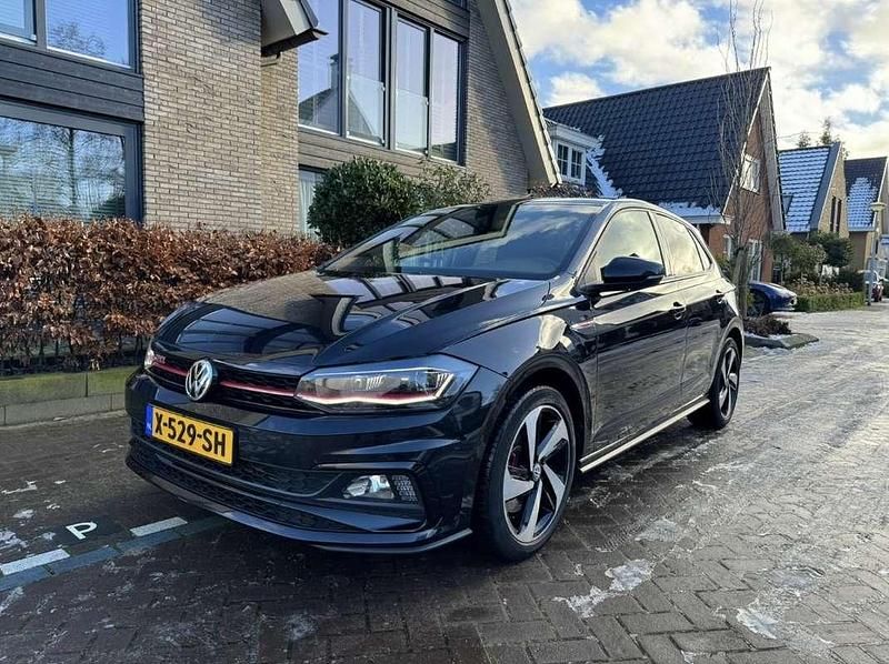 Zwart Occasion 2019 VW Polo GTI Sedan | € 17.750 (Goede deal) - Afbeelding 1/4