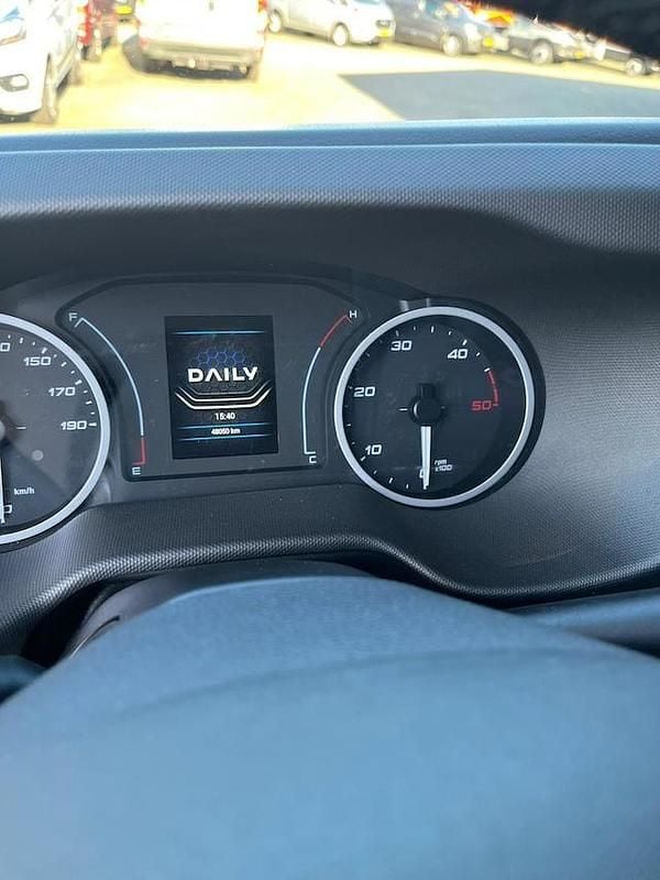 Occasion Iveco Daily 176 PK (129 kW) 2024 Grijs Hatchback