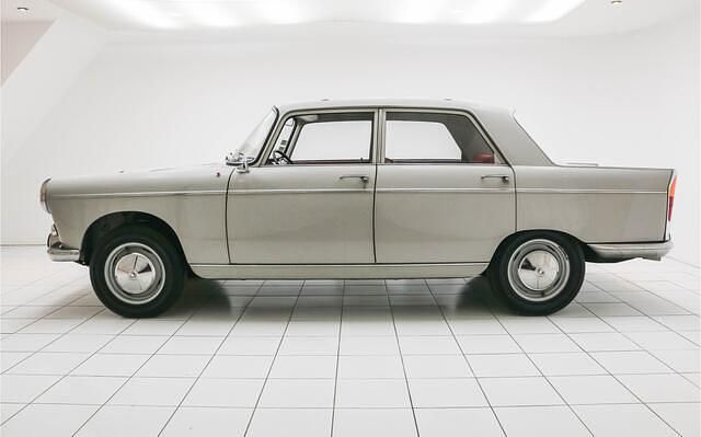 Occasion Peugeot 404 72 PK (52 kW) 1963 Grijs Sedan