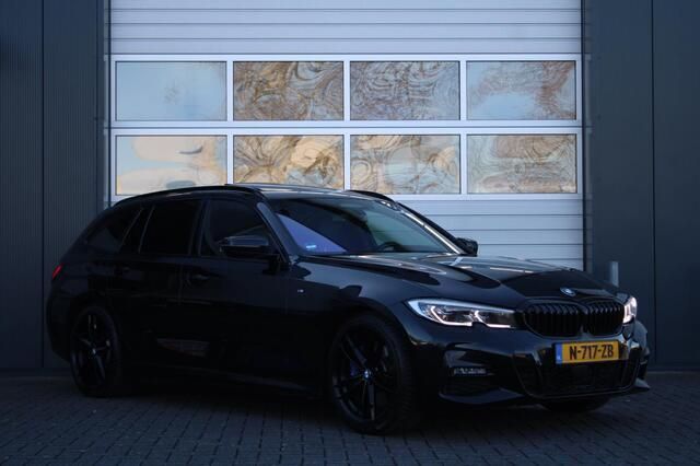 Zwart Gebruikt 2020 BMW 330 Executive Stationwagen | € 36.950 - Afbeelding 1/4
