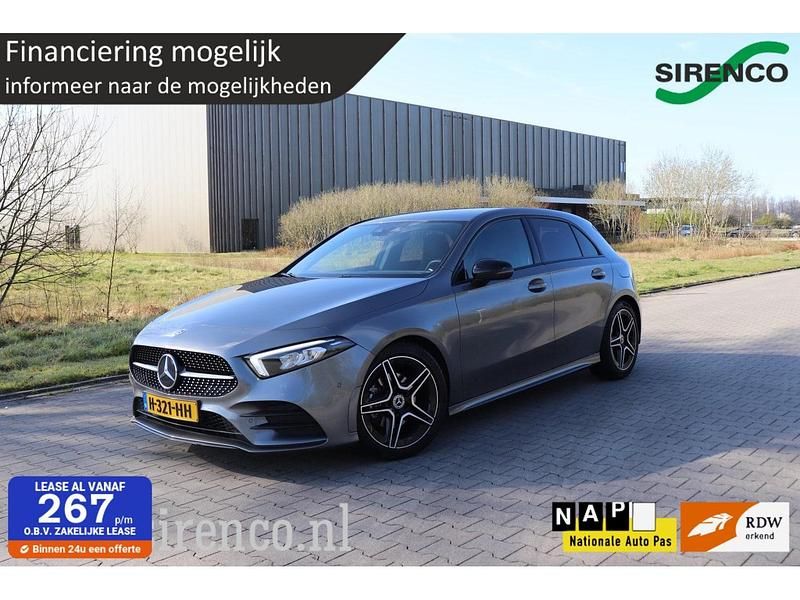 Grijs Gebruikt 2020 Mercedes A180 Business Hatchback | € 19.949 (Goede deal) - Afbeelding 1/4