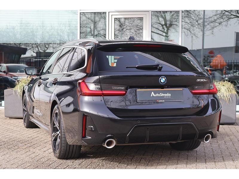 Occasion BMW 330 M Sport 184 PK (135 kW) 2022 Zwart Stationwagen