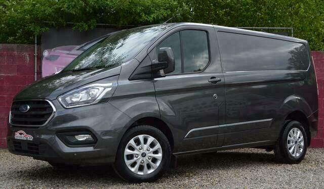 Grijs Gebruikt 2020 Ford Transit Custom MPV | € 31.990 (Goede deal) - Afbeelding 1/4
