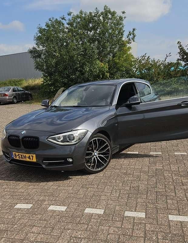 Occasion BMW 116 Executive 136 PK (100 kW) 2013 Grijs Hatchback
