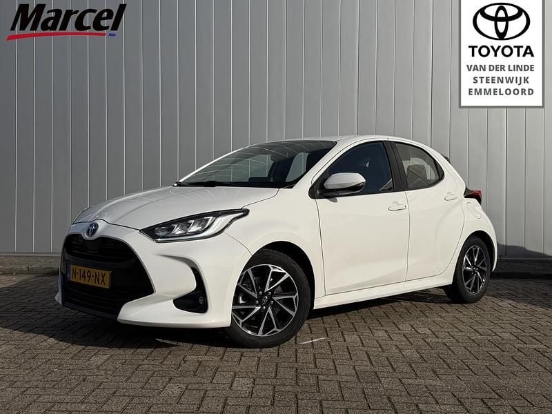 Wit Gebruikt 2021 Toyota Yaris Hybrid Hatchback | € 19.900 (Eerlijke prijs) - Afbeelding 1/4