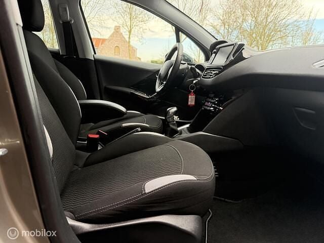 Occasion Peugeot 208 Style 82 PK (60 kW) 2015 Grijs Hatchback