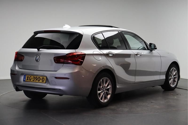 Occasion BMW 118 Comfort Edition 136 PK (100 kW) 2019 Zilver (metallic) Hatchback