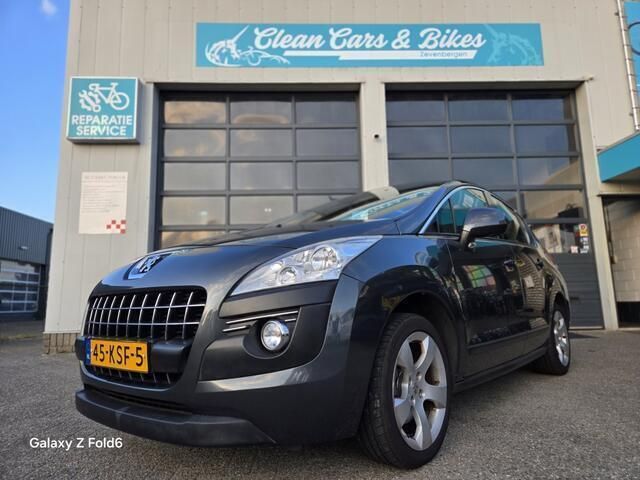 Grijs Gebruikt 2010 Peugeot 3008 MPV | € 3.450 (Eerlijke prijs) - Afbeelding 1/4