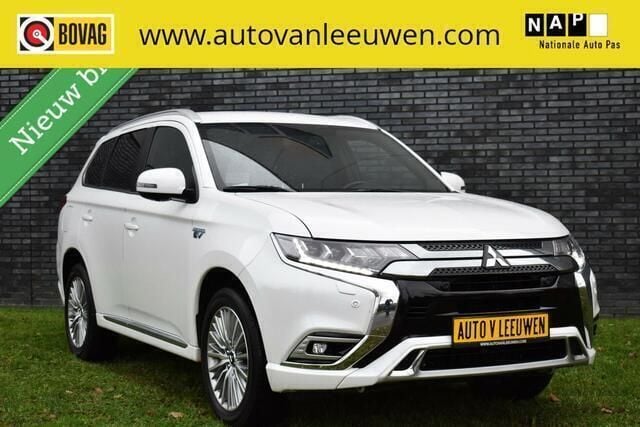Wit Gebruikt 2020 Mitsubishi Outlander Intense+ SUV | € 25.925 (Eerlijke prijs) - Afbeelding 1/4
