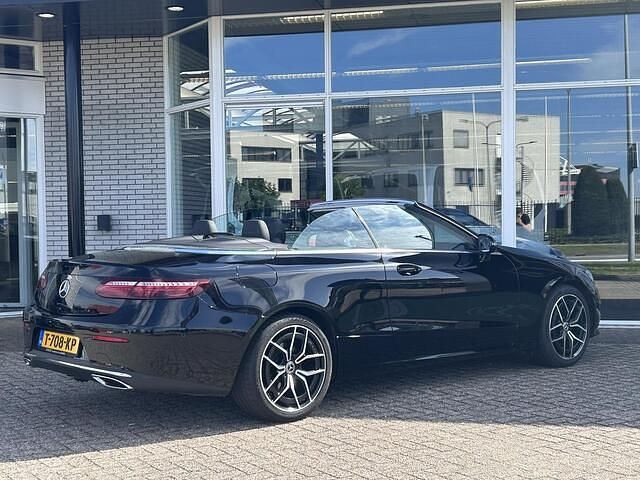 Occasion Mercedes E200 AMG line 197 PK (144 kW) 2021 Zwart Cabriolet