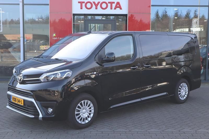 Occasion Toyota Proace 100 kW (136 PK) 2023 Zwart MPV