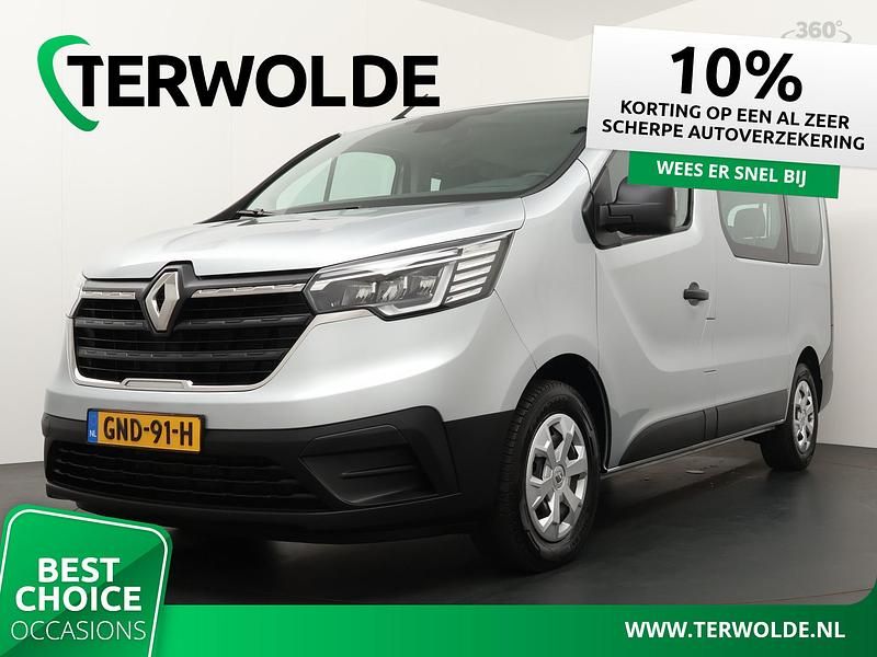 Grijs Gebruikt 2023 Renault Trafic Life Van | € 50.795 - Afbeelding 1/3