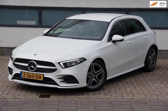 Wit Gebruikt 2018 Mercedes A200 Business Hatchback | € 22.750 (Goede deal) - Afbeelding 1/4