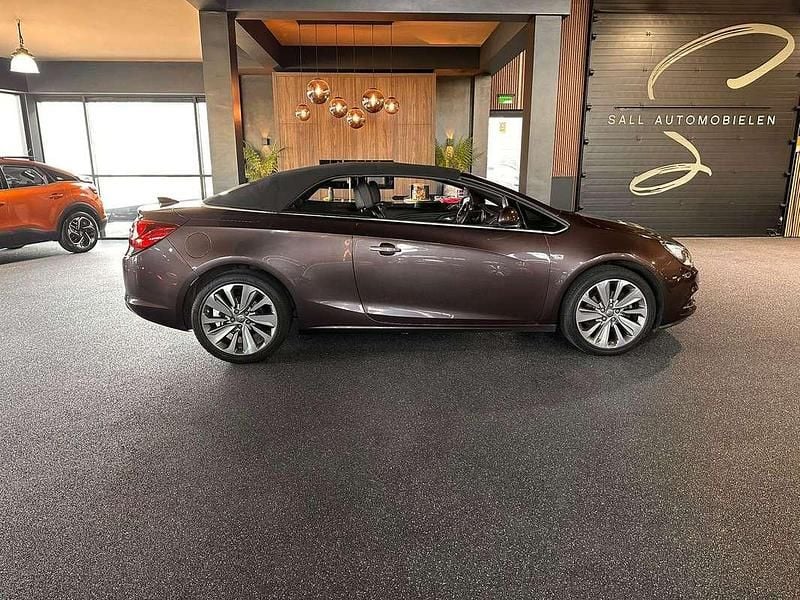 Occasion Opel Cascada Innovation 140 PK (102 kW) 2016 Bruin Cabriolet