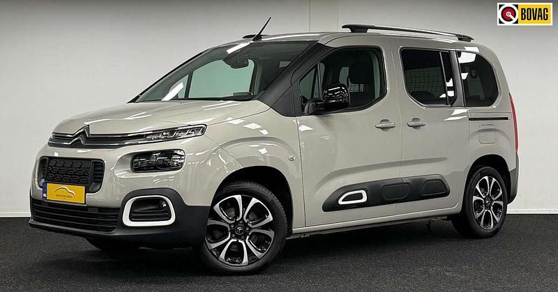 Beige (metallic) Occasion 2022 Citroën Berlingo Feel MPV | € 26.995 (Duur) - Afbeelding 1/2