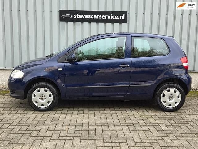 Blauw Gebruikt 2006 VW Fox Trendline Hatchback | € 2.450 (Iets duurder) - Afbeelding 1/4
