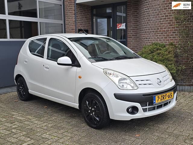 Wit Occasion 2010 Nissan Pixo Hatchback | € 3.295 (Eerlijke prijs) - Afbeelding 1/4