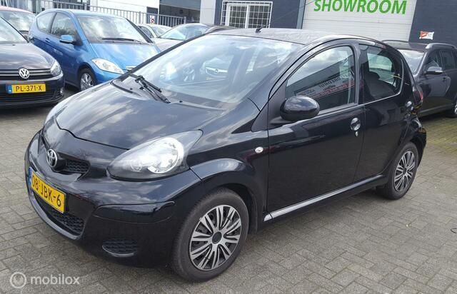 Occasion Toyota Aygo Comfort 68 PK (50 kW) 2009 Zwart Hatchback