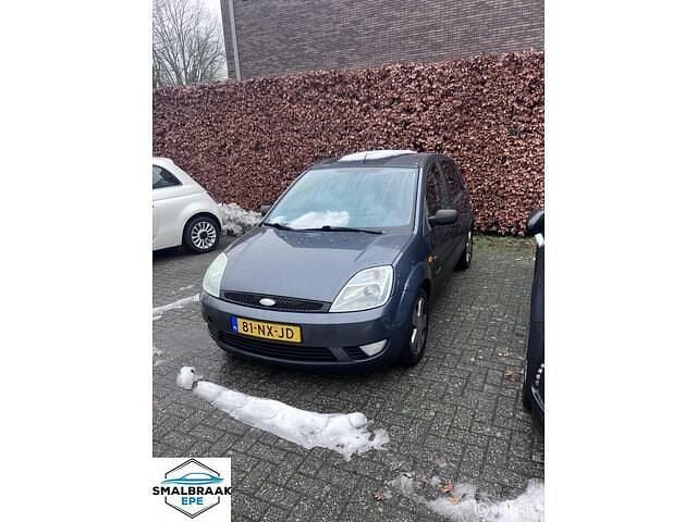 Grijs Gebruikt 2004 Ford Fiesta Ambiente Hatchback | € 950 (Eerlijke prijs) - Afbeelding 1/4